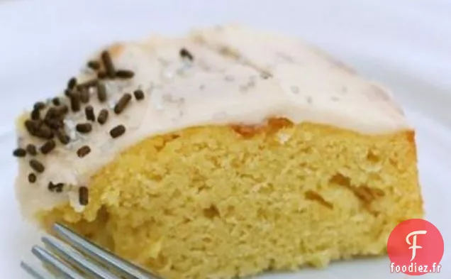 Gâteau D'Anniversaire À La Vanille Avec Glaçage À La Gousse De Vanille