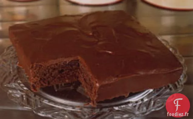 Gâteau Au Chocolat Noir De Tante Sabella Avec Glaçage Au Fudge