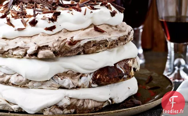 Gâteau Meringué aux Noisettes et au Chocolat