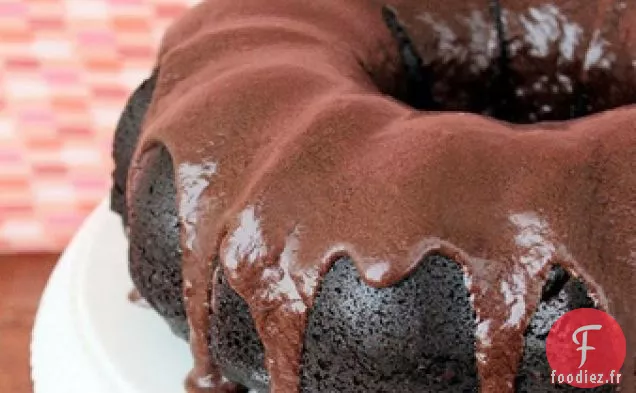 Gâteau Bundt Float à la Root Beer Glacé