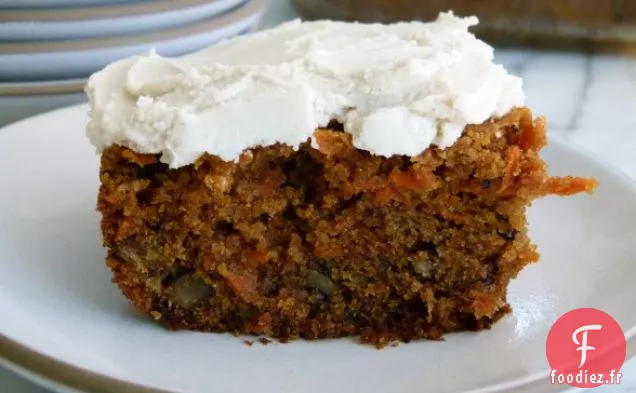 Gâteau aux Carottes de Blé Entier avec Glaçage sans produits laitiers