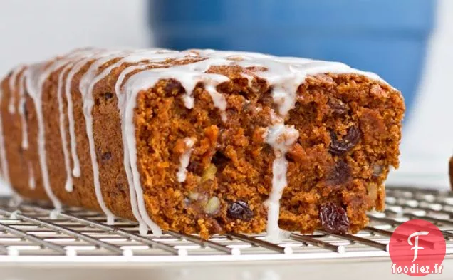 Pain De Gâteau Aux Carottes Végétalien À Grains Entiers Avec Glaçage Au Citron