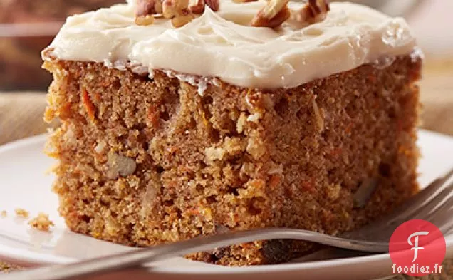 Gâteau Aux Carottes Maison Avec Glaçage Au Fromage À La Crème