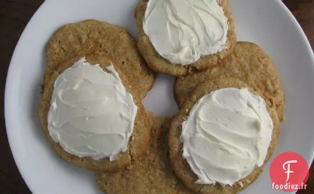 Biscuits Au Gâteau Aux Carottes Avec Glaçage