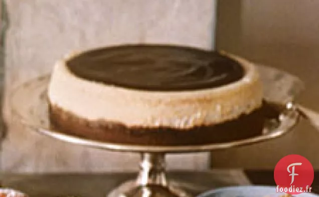 Gâteau Au Fromage À La Vanille Avec Glaçage Au Chocolat