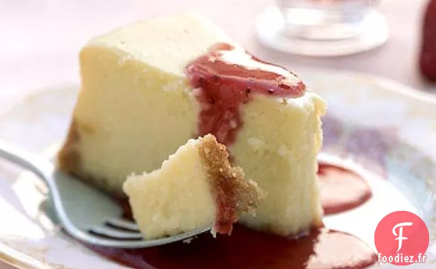 Gâteau au Fromage à la Sauce aux Fraises Fraîches