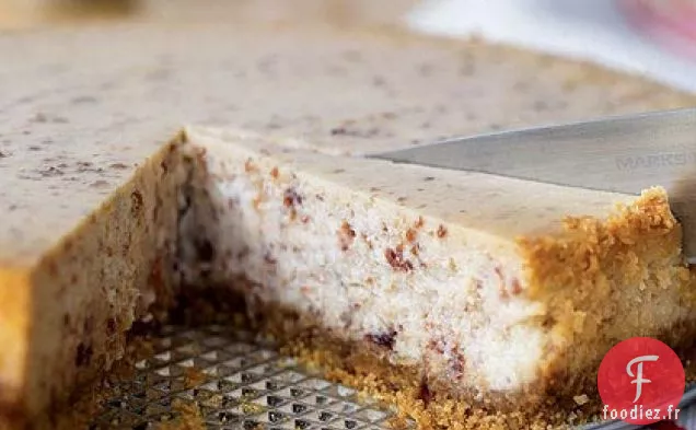 Gâteau au Fromage au Chocolat Blanc Moucheté aux Canneberges