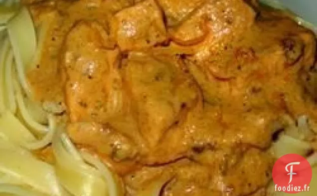 Vivaneau À La Linguine Et Sauce À La Crème D'Agrumes