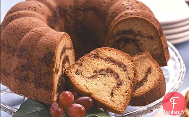 Gâteau au Café à la Crème Sure à la Cannelle Et aux Noix