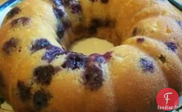 Gâteau au Café à la Crème Sure aux Myrtilles