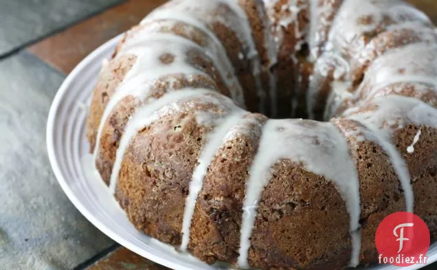 Gâteau Au Café À La Crème Sure Aux Pommes Et À La Citrouille Avec Glaçage au Cidre de Pomme