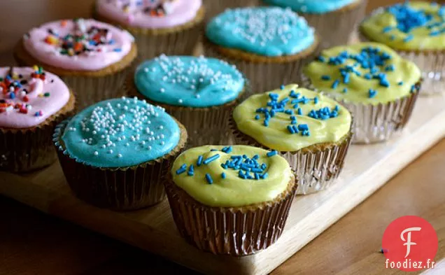 Cupcakes À La Vanille Et Crème Au Beurre À La Vanille
