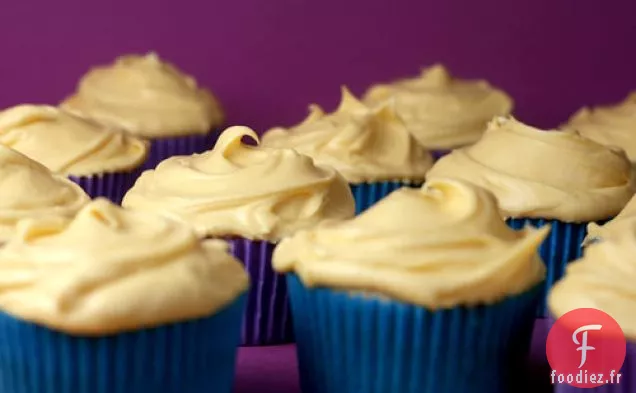 Cupcakes À La Banane Avec Glaçage Crémeux Au Fromage À La Crème