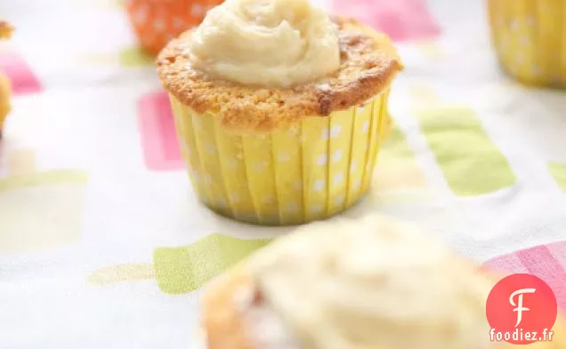 Cupcakes Au Pain De Maïs Avec Glaçage Au Miel