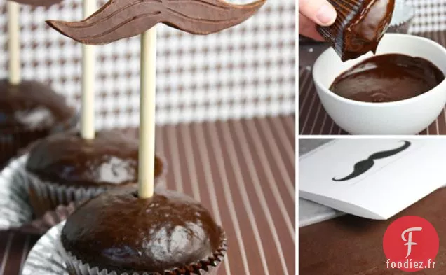 Cupcakes glacés au chocolat mouillé