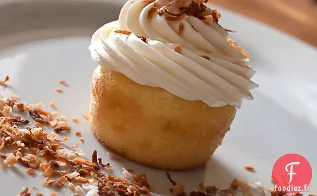Cupcakes À L'Ananas Avec Glaçage Au Fromage À La Crème À L'Ananas