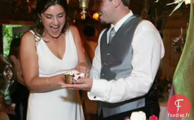 Et voici: Le Gâteau de Mariage (et le Biscuit d'où il vient)