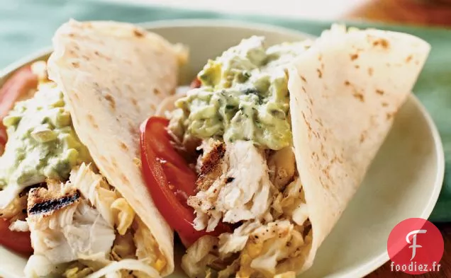 Tacos de Poisson au Guacamole Crémeux au Citron Vert et Salade de Chou