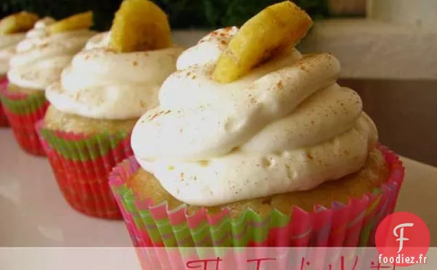 Cupcakes À La Banane Caramélisée Et Crème Fouettée À La Cannelle