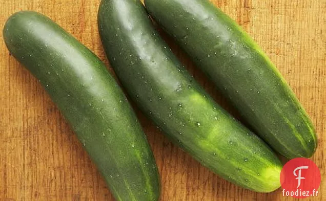 Espadon Grillé avec Salsa de Salade Grecque