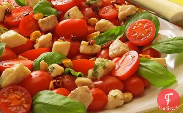 Salade D'Espadon Marinée Et De Tomates À L'Ail Grésillant