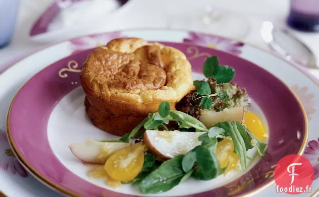 Soufflé au Saumon Fumé avec Salade de Gingembre