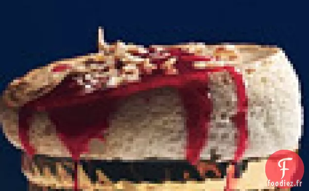 Soufflés Toastés À La noix De coco Et Sauce Aux Canneberges Rouge Rubis