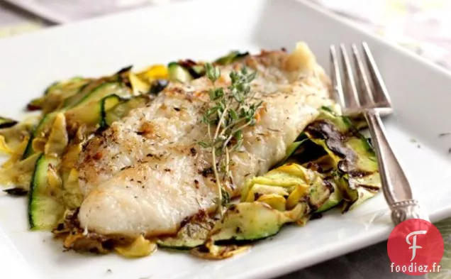 Tilapia Salé Avec Rubans De Courgettes Croustillants