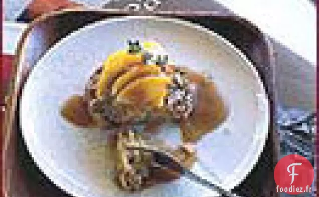 Gâteau aux Épices à la Pêche avec Sauce au Caramel