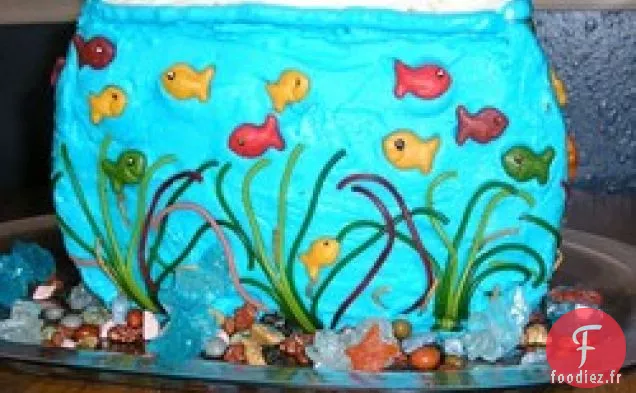 Gâteau Au Champagne Avec Glaçage À La Crème Au Beurre