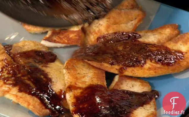 Tilapia au Beurre Doré Balsamique et Farfalle Crémeuse au Bacon, Tomate et Petits Pois