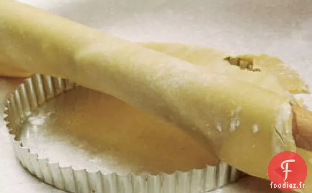Tarte À La Crème Aux Cerises Aux Amandes Tranchées
