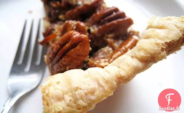 Tarte Aux Noix De Pécan Et À L'Érable Avec Kumquats Et Bourbon