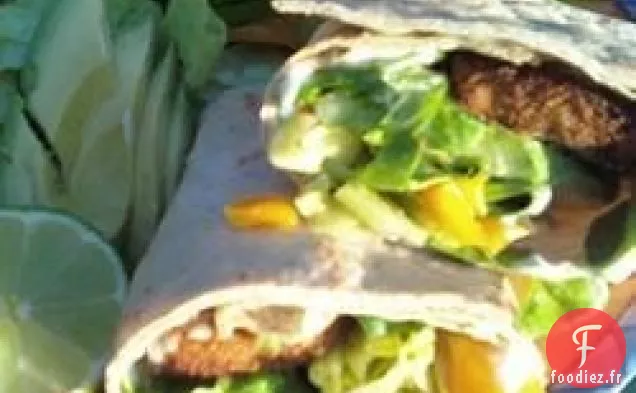 Tacos de Poisson à la Salade de Coriandre au Miel et au Cumin et Mayo Chipotle