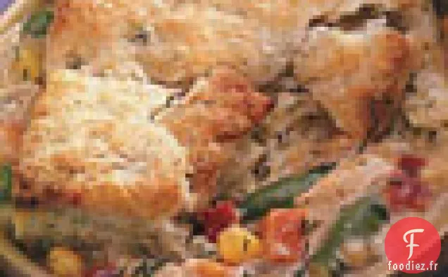 Tartes au Poulet et aux Légumes avec Garniture de Biscuit Saupoudrée