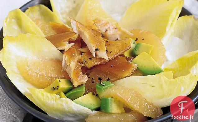 Salade d'Endives et de Pamplemousse à la Truite Fumée