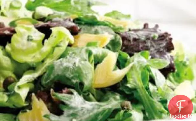 Salade De Truite Fumée Avec Vinaigrette Aux Herbes Et Au Raifort