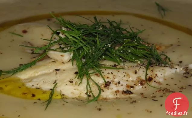 Soupe de Pommes de Terre Réfrigérée à la Truite Fumée