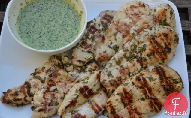 Poulet Grillé Au Citron Et aux herbes Avec Un Filet De Menthe