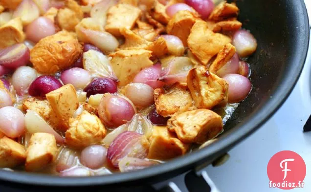 Poulet Aux Girolles Et Oignons Perlés