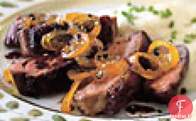 Magrets de Canard Poêlés Sauce au Vin Rouge et Kumquats Confits