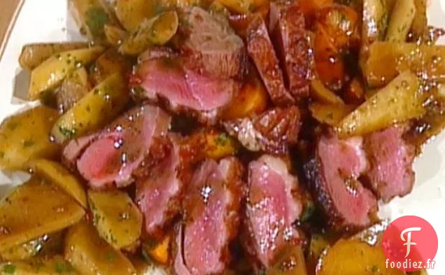 Magret de Canard aux Pommes et Goulache de Pommes de Terre: Petto d'Anitra al Aceto di Mele