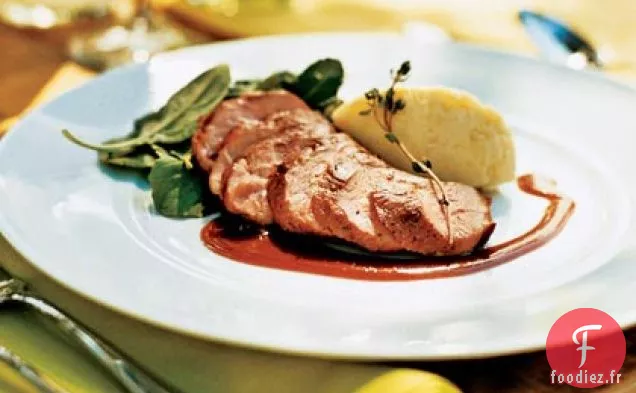 Magret de Canard Rôti au Thym et Sauce au Vin d'Orange