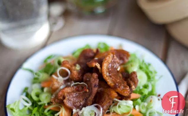Salade De Canard Croustillante Aux 5 Épices Et Au Piment