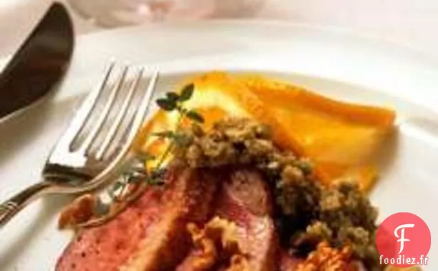 Canard Poêlé De Charlie Palmer Aux Noix Rôties Et Oli Vert