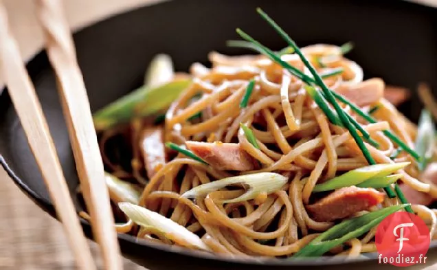 Salade de Nouilles Soba au Canard Fumé