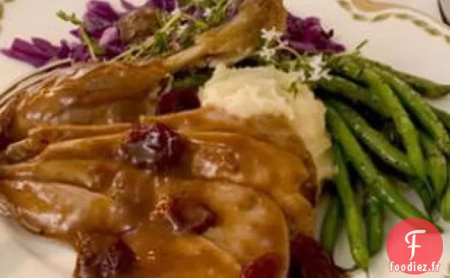 Canard Rôti À La Sauce Aux Cerises Séchées