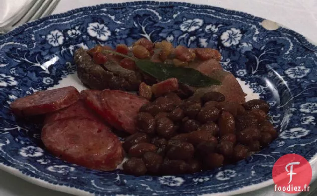 Fèves au Lard avec Magrets de Canard Noirs et Saucisses de Linguiça