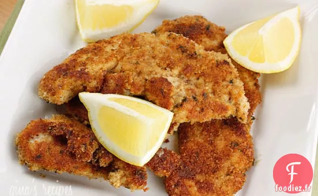 Escalopes De Dinde À La Croûte De Pain Au Parmesan