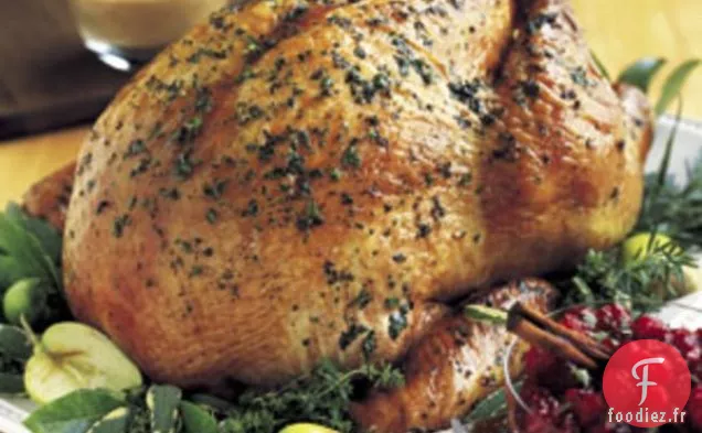 Dinde Rôtie aux Herbes avec Sauce au Cidre de Pomme